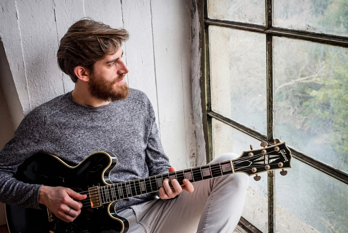 ANDREA MOLINARI – CHITARRA JAZZ, ARMONIA E IMPROVVISAZIONE